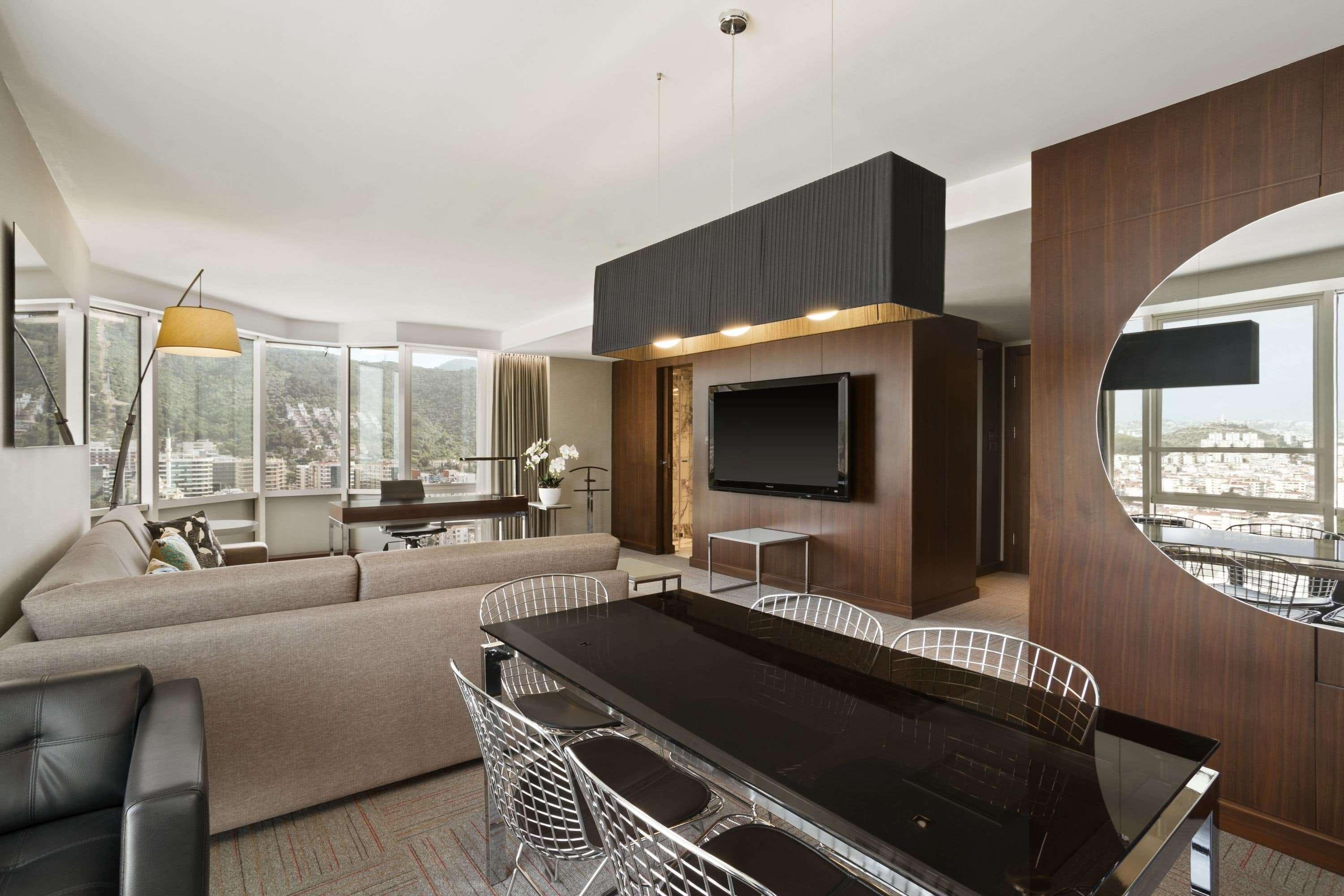 Ramada Encore By Wyndham Izmir Eksteriør billede