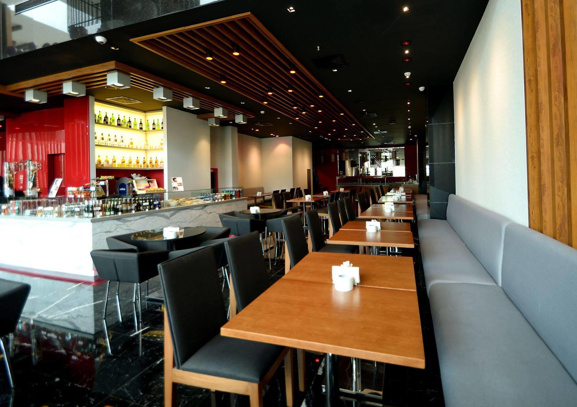 Ramada Encore By Wyndham Izmir Eksteriør billede